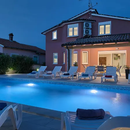 Cozy In With Outdoor Swimming Pool